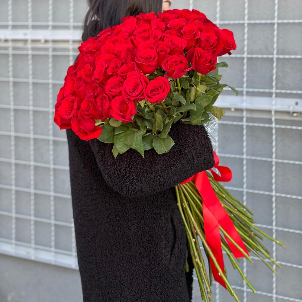 Букет из 75 голландских роз